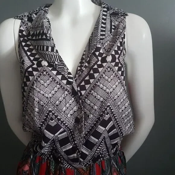 Southwestern Motif Romper    - Picture 4 of 11